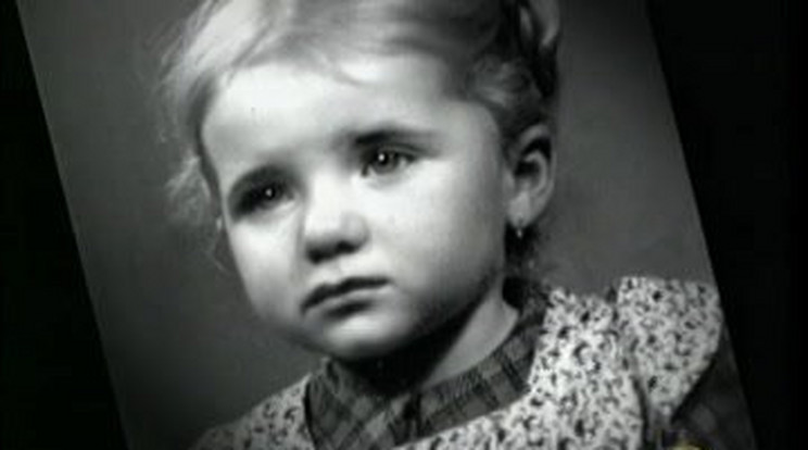 1935-ben született Marián névvel, elírta a hivatalnok