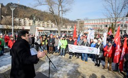 Protesty na Węgrzech przeciw nowelizacji kodeksu pracy. Rzecznik rządu: Za tym stoi Soros