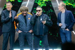 wyrzucił sidneya polaka z zespołu. muniek staszczyk teraz się tłumaczy i przeprasza