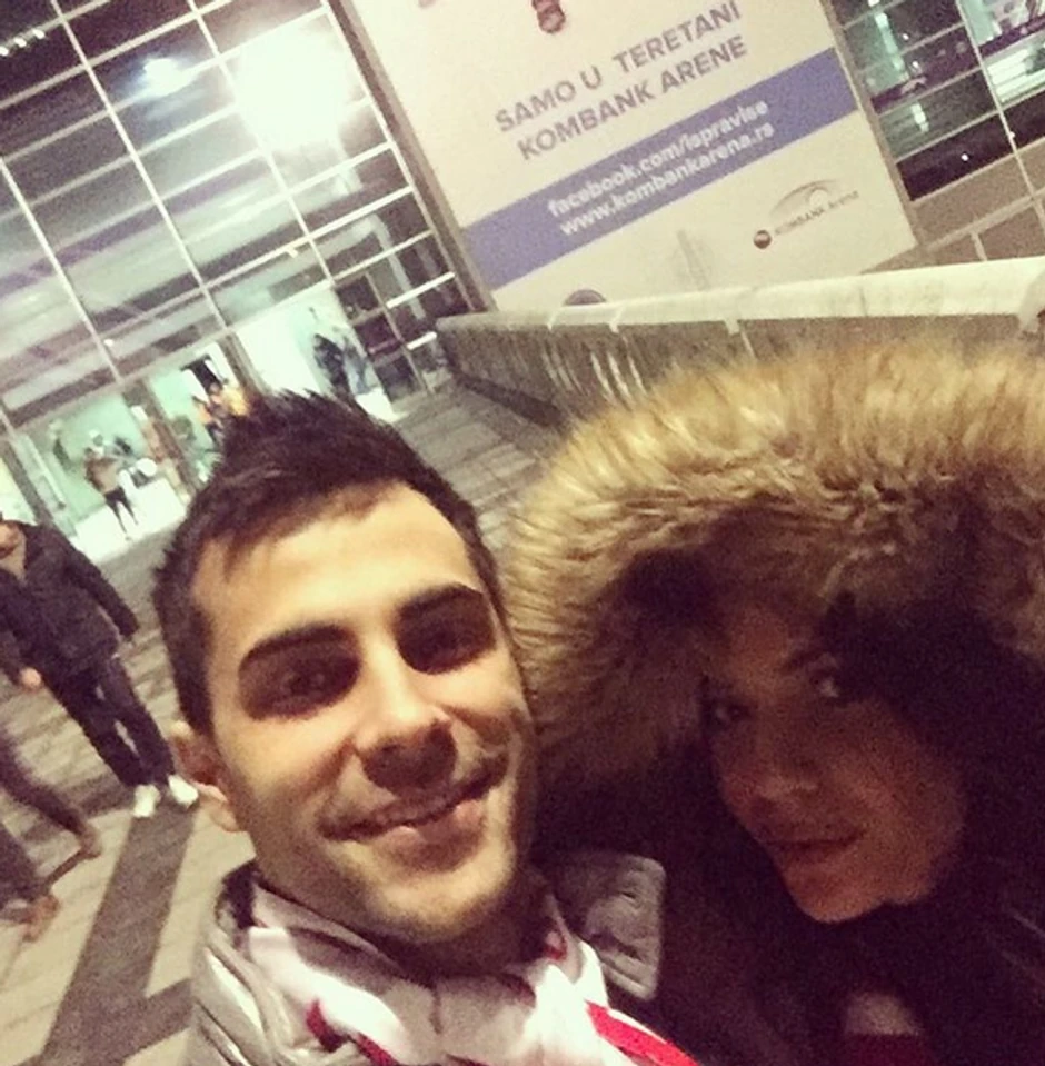 Filip Panajotović sa novom devojkom 