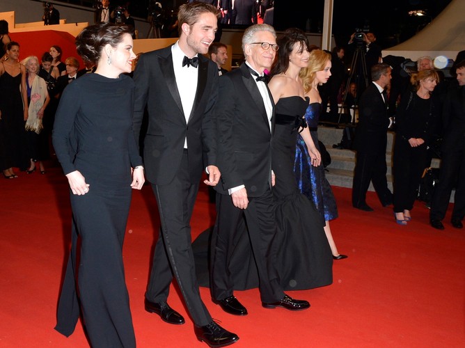 Emily Hampshire, Robert Pattinson, David Cronenberg, Juliette Binoche i Sarah Gadon na premierze 'Cosmopolis' w Cannes