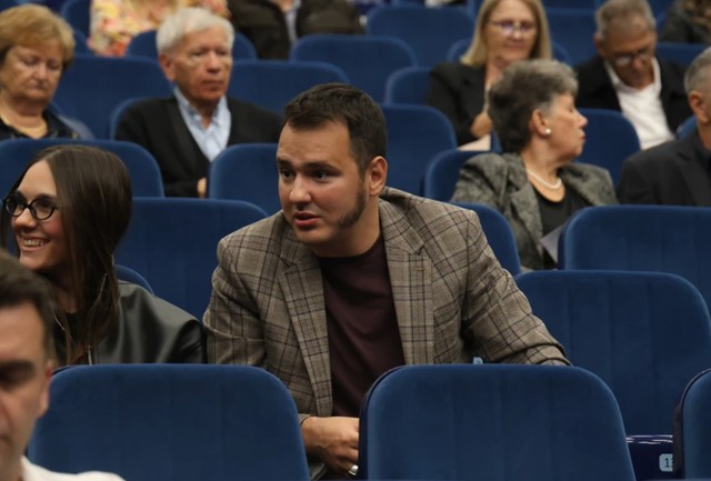 Aleksa Balašević na premijeri filma sa suprugom