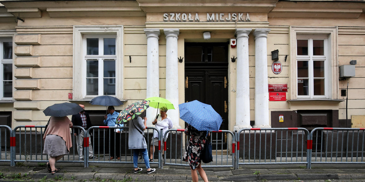 Odwołali rozpoczęcie roku szkolnego, bo szkoła nie ma budynku