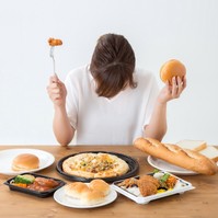 Élőzés közben ette halálra magát egy 24 éves influenszer