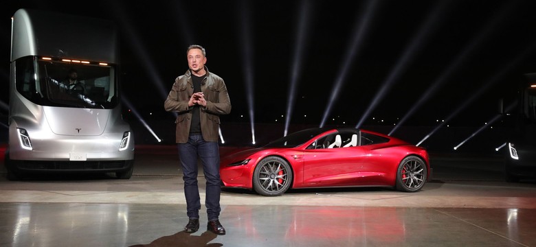 Tesla bardziej się opłaca niż diesel? Zobacz wyliczenia