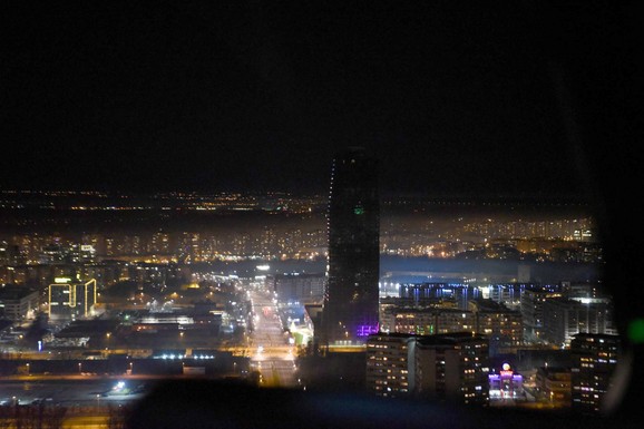 BEOGRAD I DALJE GORI! Temperatura u 20 sati prešla 30 STEPENI, ovo mesto u Srbiji je jedini spas od vrućine