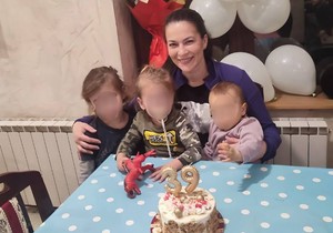 Marija Petronijević sa decom