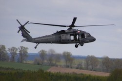 Pancerne pojazdy i Black Hawk w akcji. CBŚP rozbiło fabrykę "kryształu"
