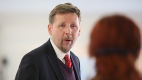 Marek Migalski ma raka jelita grubego. Ostrzega: kolonoskopię trzeba robić wcześniej