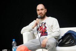 Sprawa znieważenia Dudy przez Żulczyka. Nie będzie umorzenia. Pisarz: Krytykę podtrzymuję