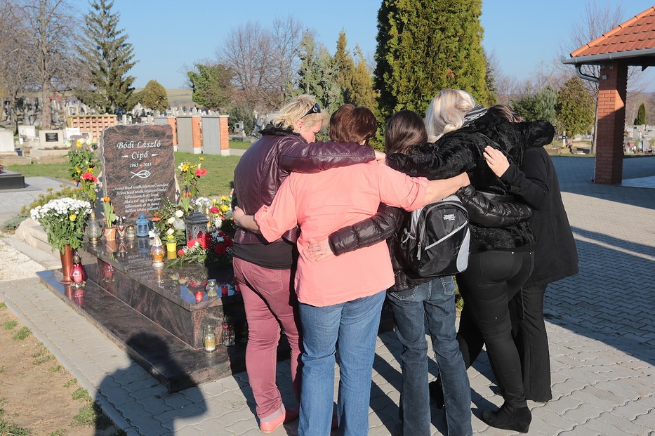 Nem akart más szívével élni Cipő. Megrázóan fiatalon ment el a drámai  döntés után - Blikk Rúzs