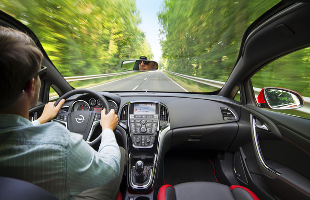 Samochodem na wakacje? W tym kraju pojedziesz maksymalnie 70 km/h