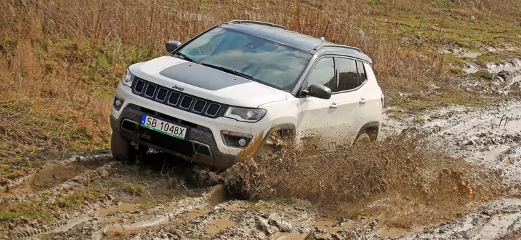 Jeep Compass Trailhawk – na bulwary i wertepy