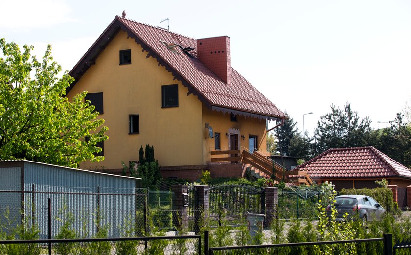 W tym domu mieszkała rodzina, która ucierpiała w pożarze