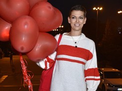 Pokonała najgorsze i promienieje. Piękna Alżbeta Lenska na pierwszym po chorobie zawodowym 'wyjściu'. FOTO