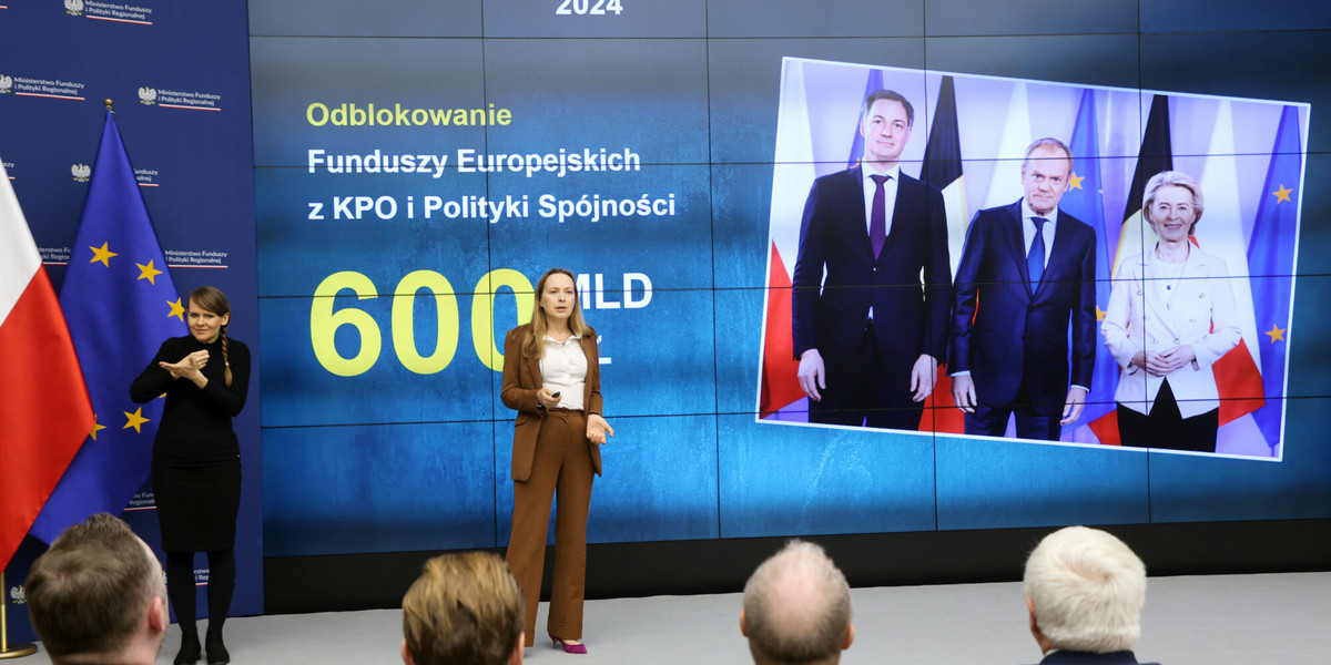 Polska otrzyma pieniądze z KPO. Na zdjęciu: Konferencja prasowa minister funduszy i polityki regionalnej Katarzyny Pełczyńskiej-Nałęcz.