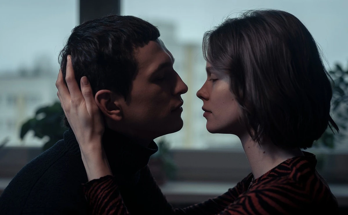 Nowy romans na ustach wszystkich. Podbije kina w walentynki?