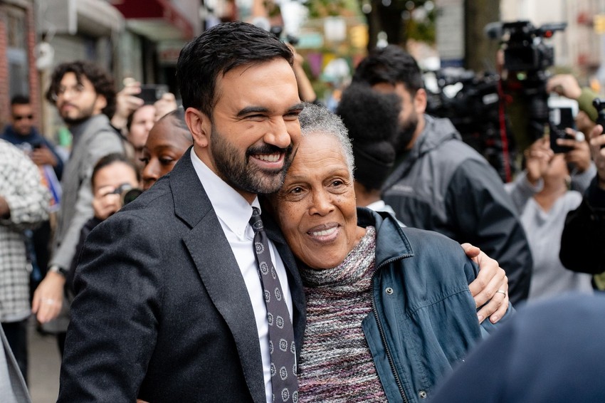 Zohran Mamdani sa građanima Njujorka 25. oktobra u okviru kampanje za gradonačelnika