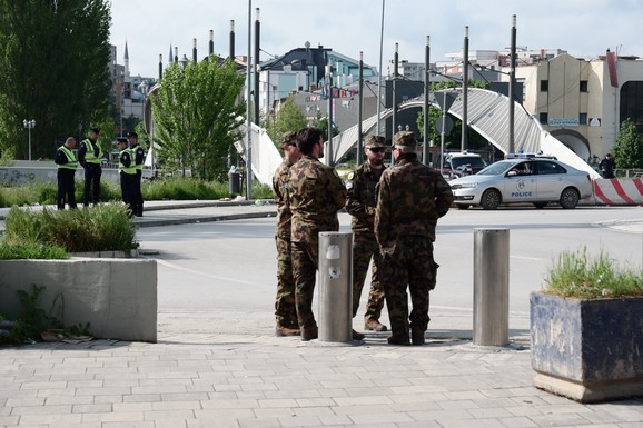 Kurti najavio obnovu džamije na severnoj obali Ibra; Radojević upozorava: Ovo je osetljivo pitanje
