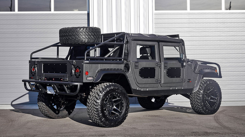 Hummer H1 Launch Edition 