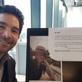 Prezes LinkedIn zrobił sobie selfie przy biurku pracownicy, która pojechała na wakacje