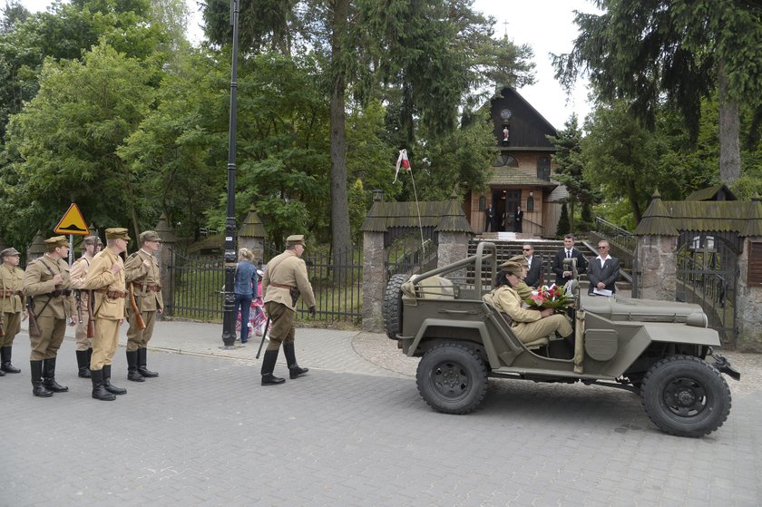 Żołnierze "Czasu honoru" i wojenny jeep