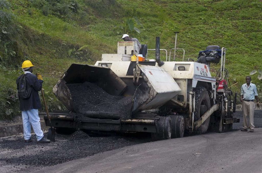 Caritas zebrał dla Haiti 12 mln zł i trafił na ścianę!