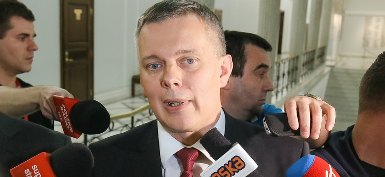 Siemoniak: wystąpienie Macierewicza naraża na szwank powagę naszego kraju