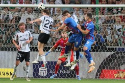 Ekstraklasa. Dwa auty wystarczyły na Legię. Piast wygrał przy Łazienkowskiej