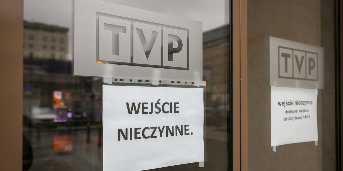W przejęciu kontroli nad TVP pomóc miała grupa informatyków zatrudniona w spółce.