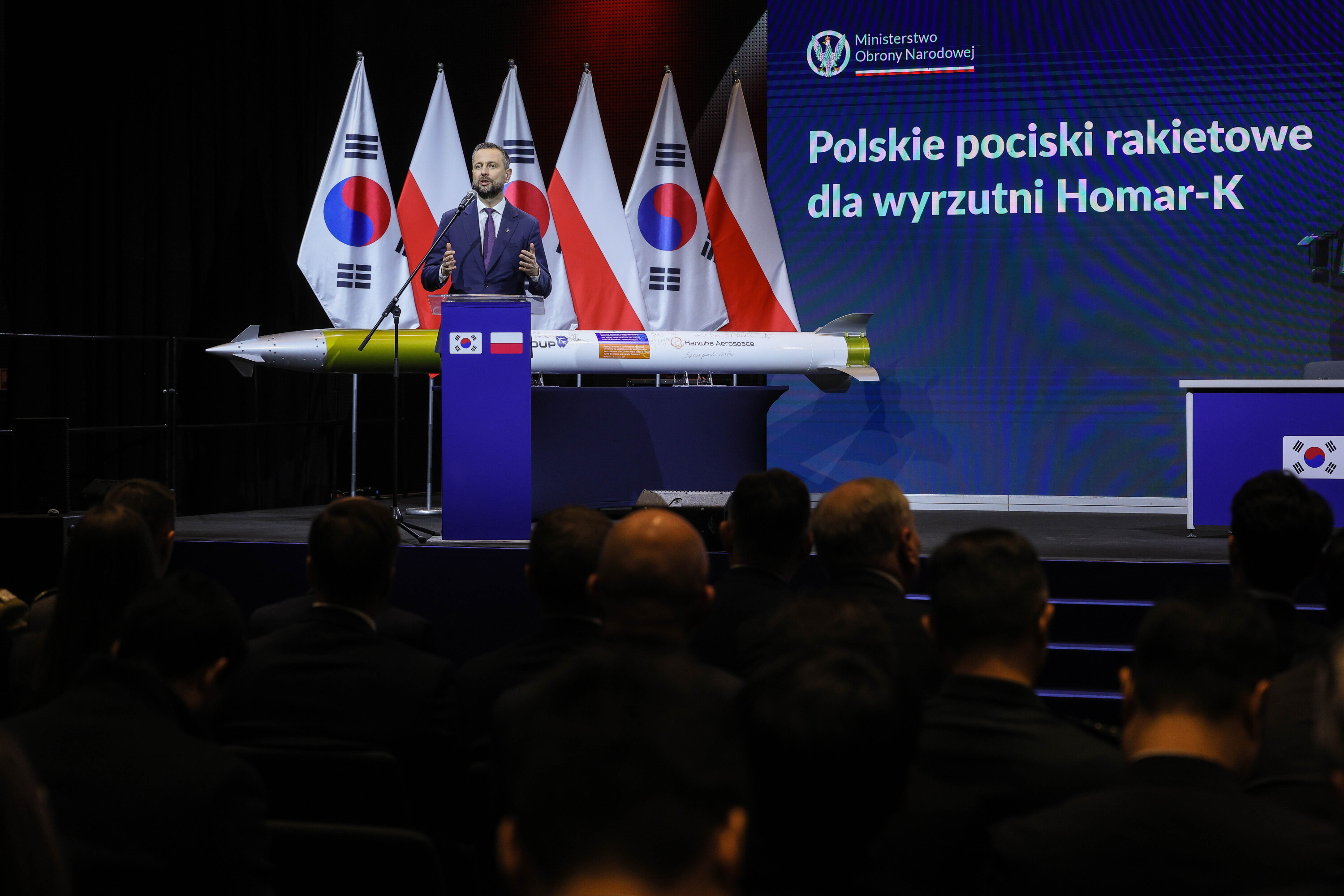 Kontrakt za 14 miliardów: Polska wyprodukuje rakiety o zasięgu 80 km