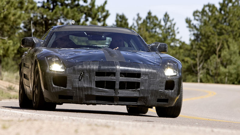 Mercedes-Benz SLS AMG: technika uskrzydlonego coupe