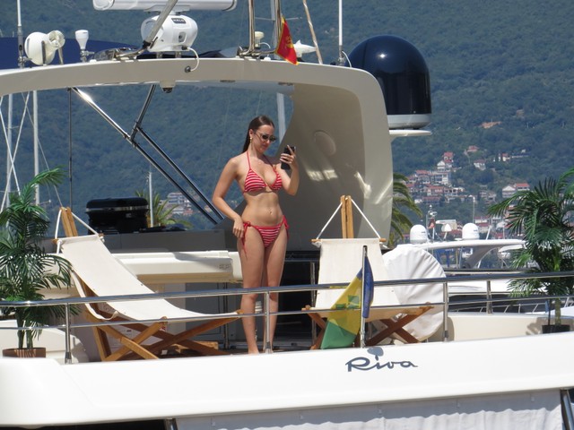 Aleksandra Prijović paparaco