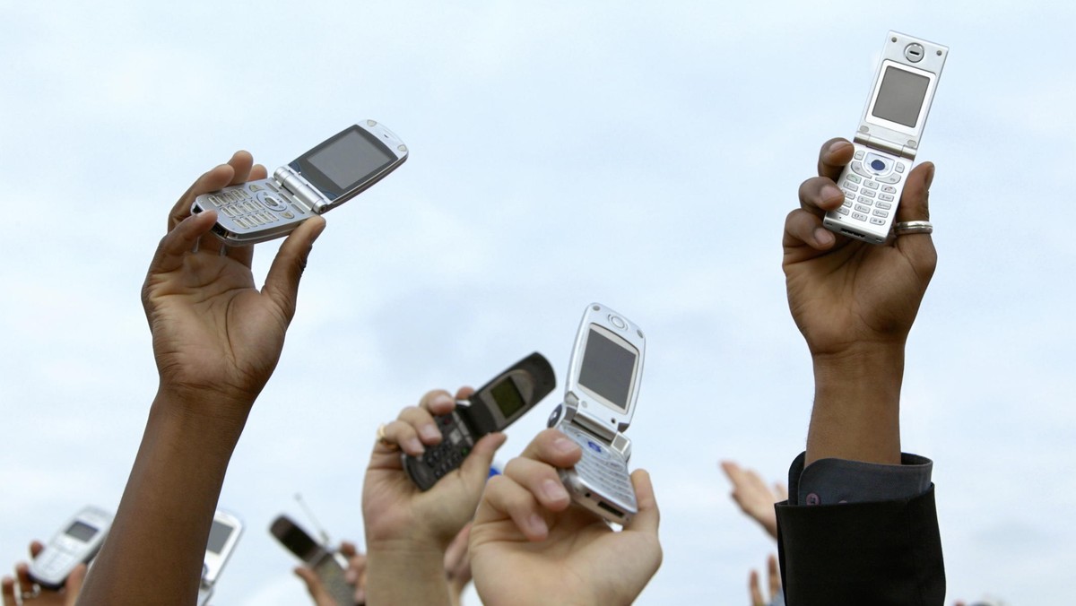 Spada liczba przestępstw dotyczących telefonów komórkowych. Jeszcze w 2009 r. było ich 53 tys., a w roku ubiegłym już nieco ponad 46 tys. W tym roku może to być ok. 45 tys. – informuje „Dziennik Gazeta Prawna” na podstawie danych KG Policji.