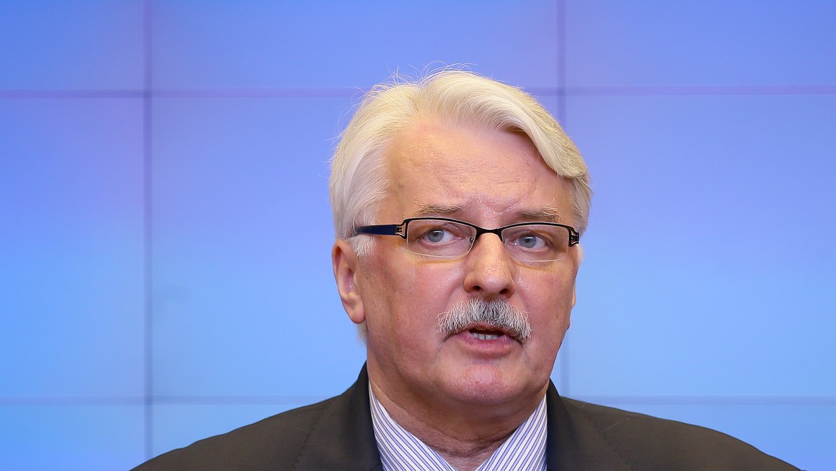 Witold Waszczykowski uważa, że propozycja Komisji Europejskiej zakładająca m.in. wprowadzenie stałego systemu dystrybucji uchodźców jest nie do przyjęcia dla Polski. - Myślę, że znajdziemy sojuszników w kraju do protestowania przeciwko takim rozwiązaniom - powiedział Minister Spraw Zagranicznych.