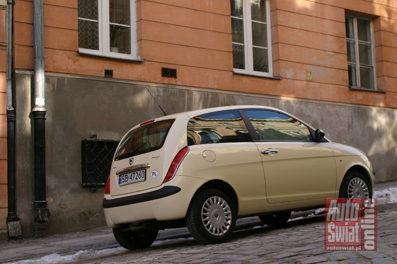 Lancia Ypsilon