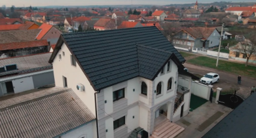 Kuća Bogdane i Veljka u Titelu