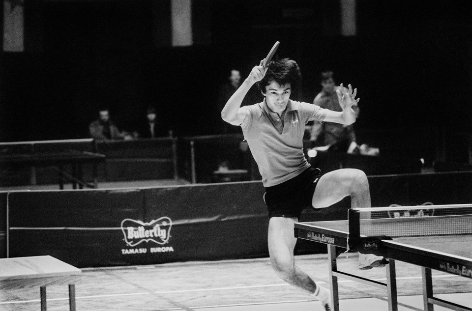 Leszek Kucharski, tenisista stołowy, późniejszy dwukrotny olimpijczyk, medalista mistrzostw świata i Europy (1975) 