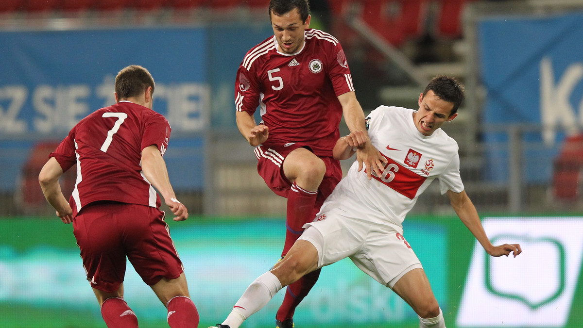 Reprezentacja Polski remisuje 0:0 po pierwszej połowie meczu towarzyskiego z Łotwą, rozgrywanego w Klagenfurcie. Dla Biało-Czerwonych jest to pierwszy oficjalny sparing podczas obozu przygotowawczego w Austrii.