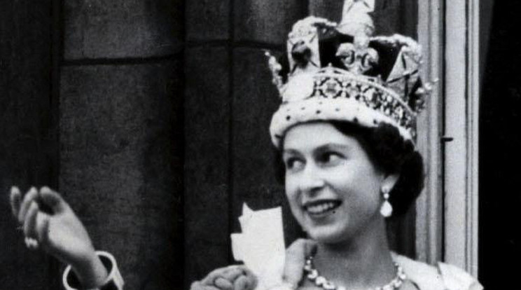 II. Erzsébet királynőként a korona érdekeit a csalája elé helyezte / Illusztráció: Northfoto