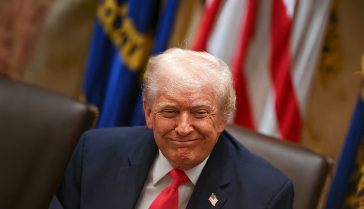 Biały Dom rozważa wysłanie sił specjalnych do Iranu. Cel - zapasy uranu