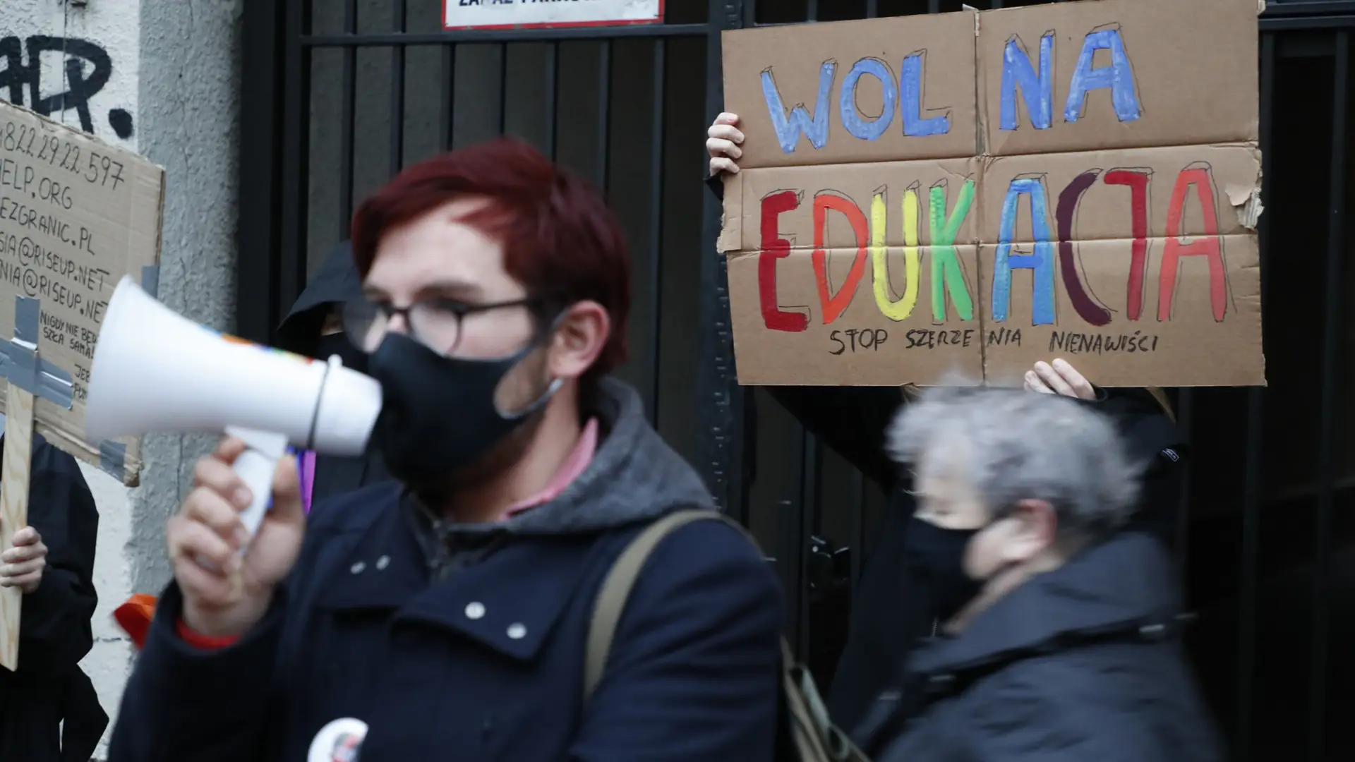 Protest pod Ministerstwem Edukacji Narodowej. "Czarnek nie zdał z człowieczeństwa!"