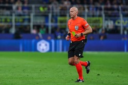 Szymon Marciniak poprowadzi prestiżowy mecz. Krytyka mu nie zaszkodziła