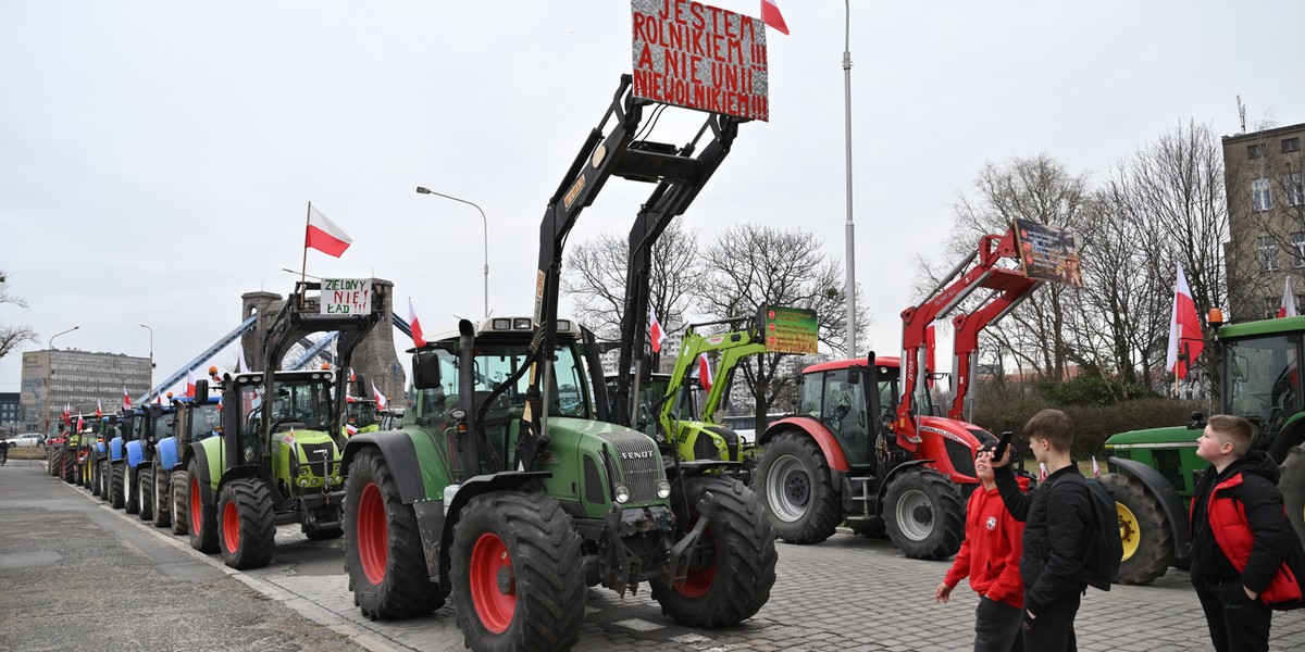 Rolnicy z Agrounii mają w planach zablokowanie jednego z centrów dystrybucyjnych Biedronki