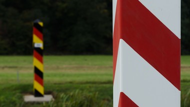 polska może sama wypłacic zadoscuczynienia ofiarom ii wojny