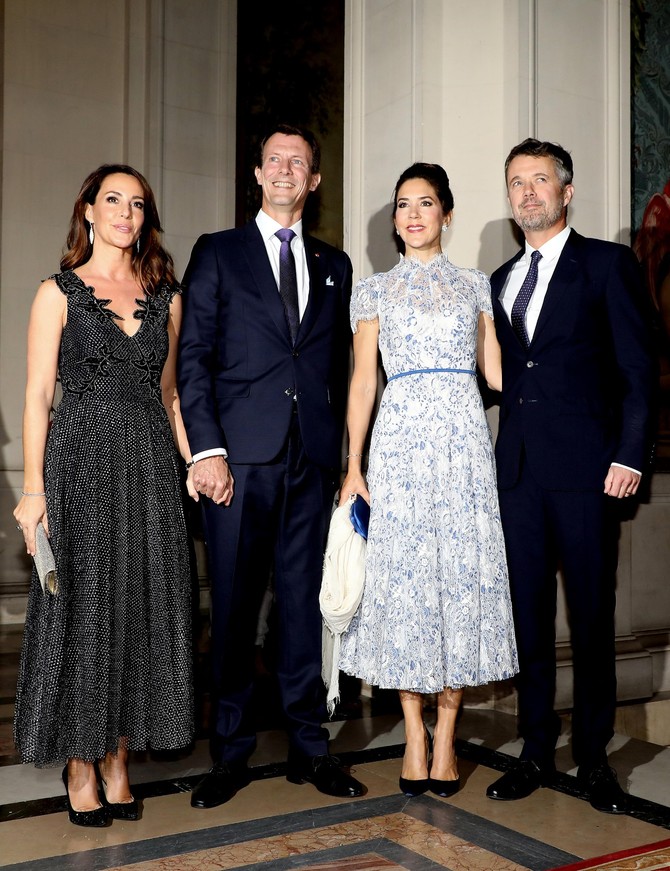 Braća Frederik i Joakim sa supruga Meri i Mari 