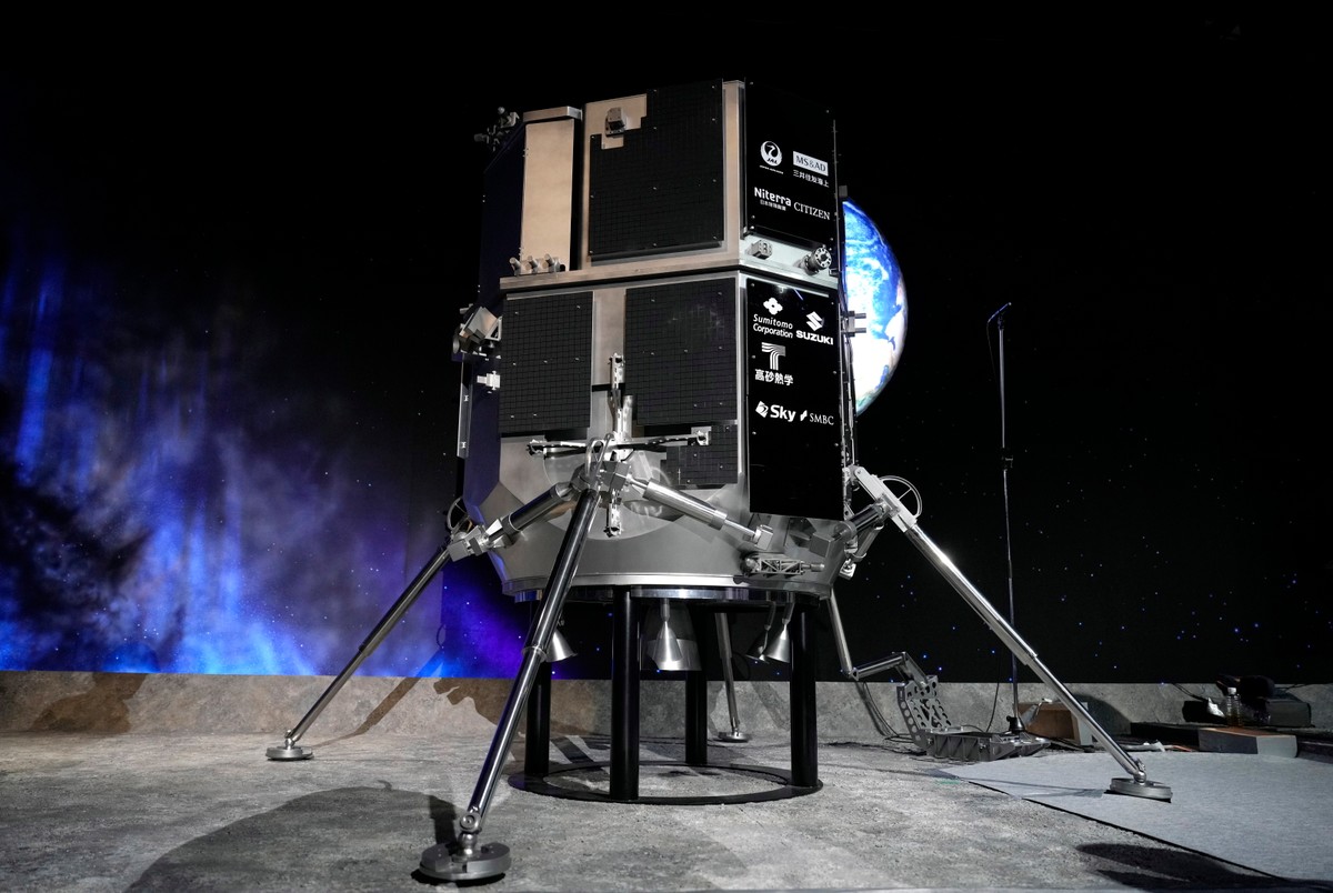 Model lądownika japońskiej misji lądowania na Księżycu Hakuto-R