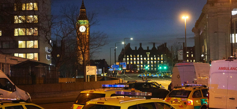 Zamach w Londynie: nocna akcja policji w Birmingham