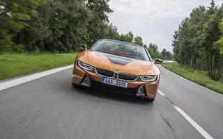 BMW i8 – TEST