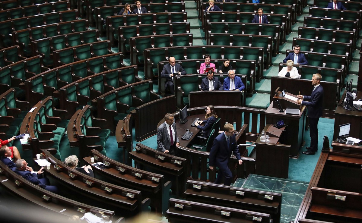 W środę marszałek Sejmu zadeklarowała, że podczas kontynuacji posiedzenia Sejmu - 15 i 16 października "nie będzie żadnych zmian" jeśli chodzi o harmonogram obrad.